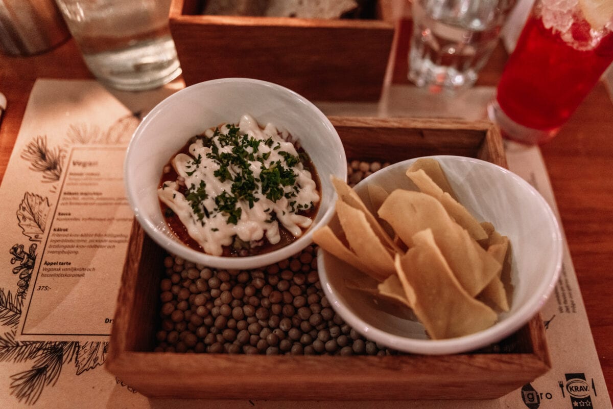 
Gro Stallbacken's corn chips with bean chili