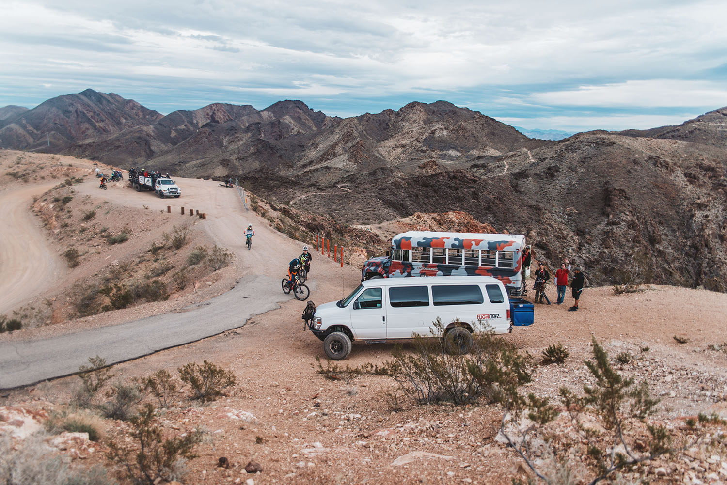 Flightlinez Tour Bus - Boulder City