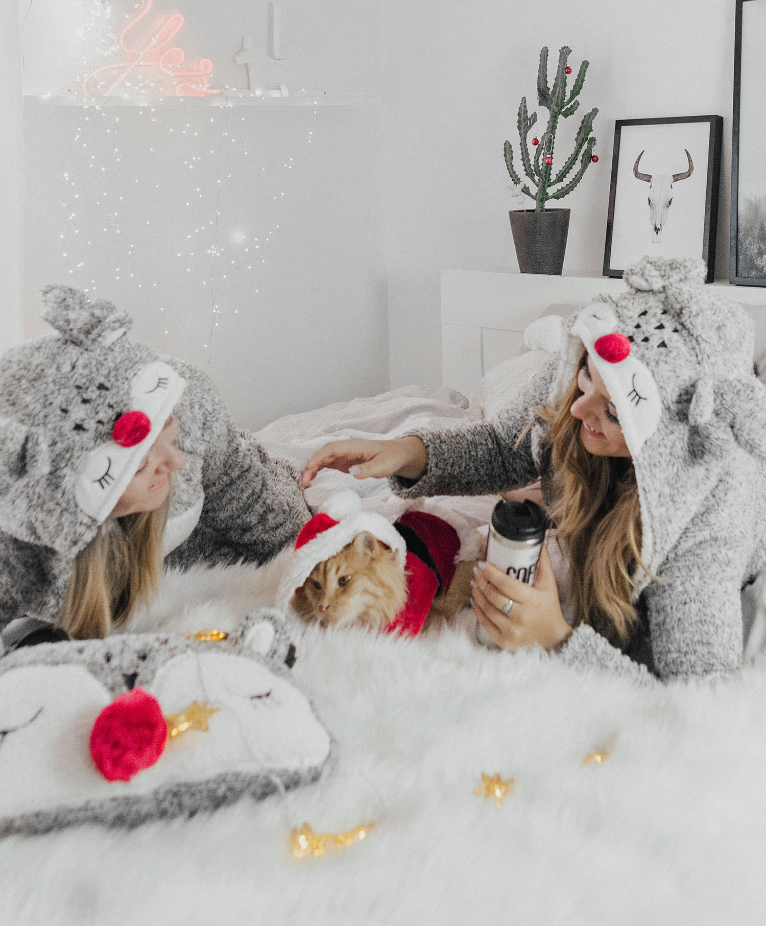 Oh deer - Cosy Christmas Outfits in Bed - Hunkemöller Cosy Collection 2017