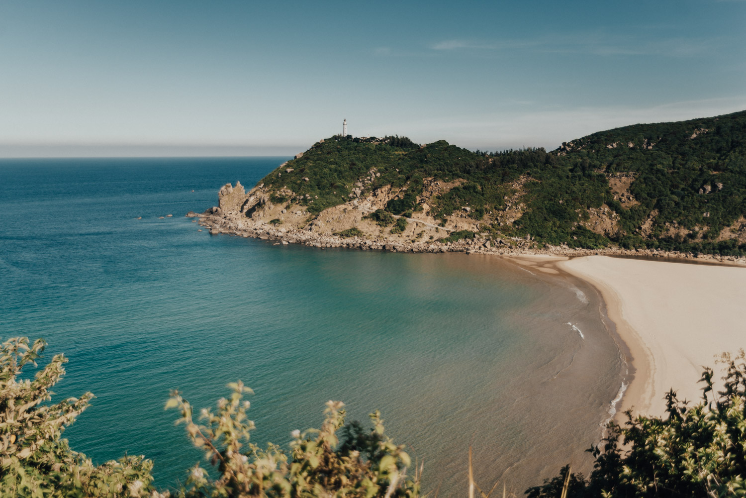 Bai-Mon Beach & Mui Dien Lighthouse