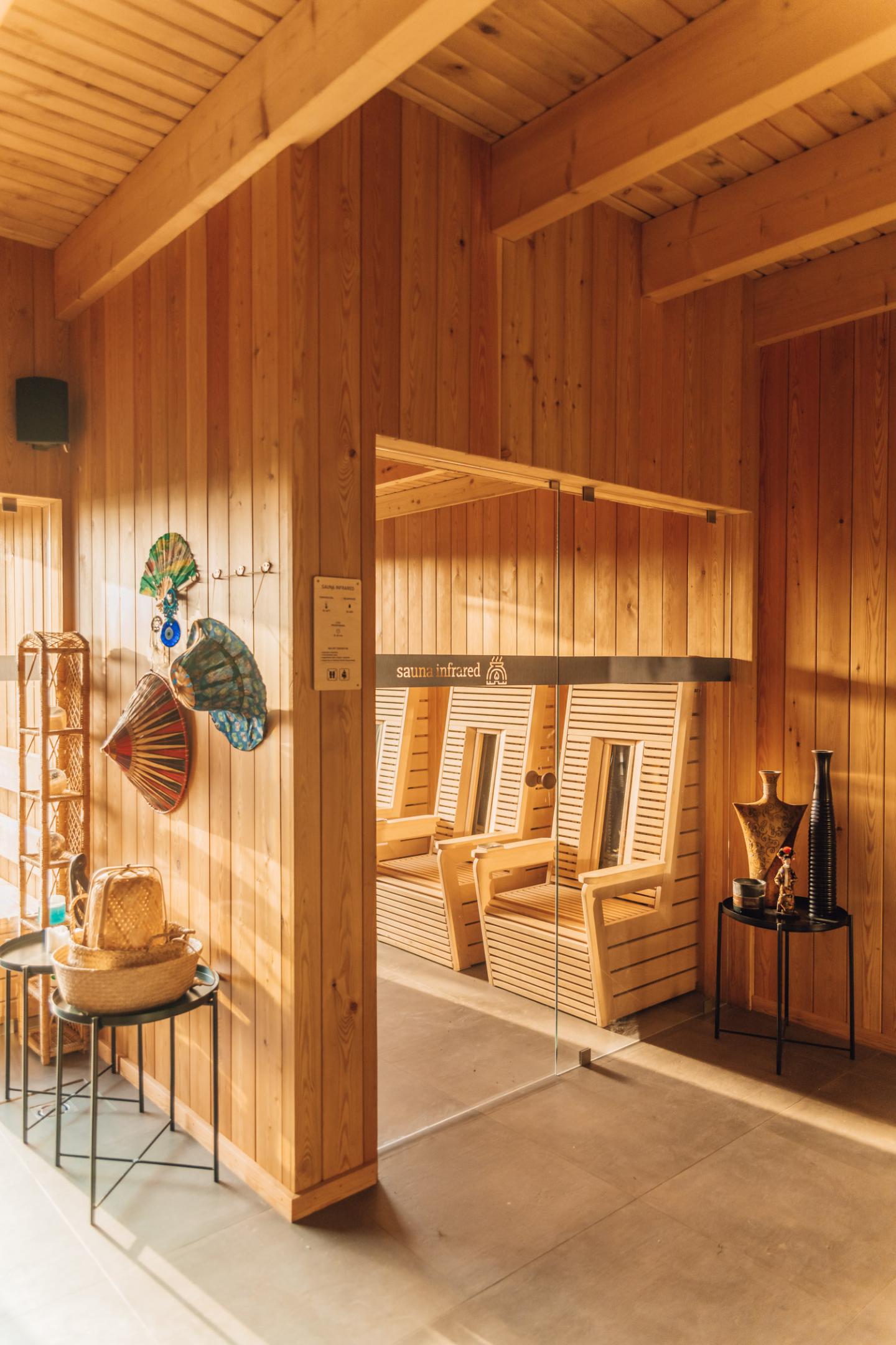 Infrared sauna at Dwór Dębogóra in Wielkopolska.