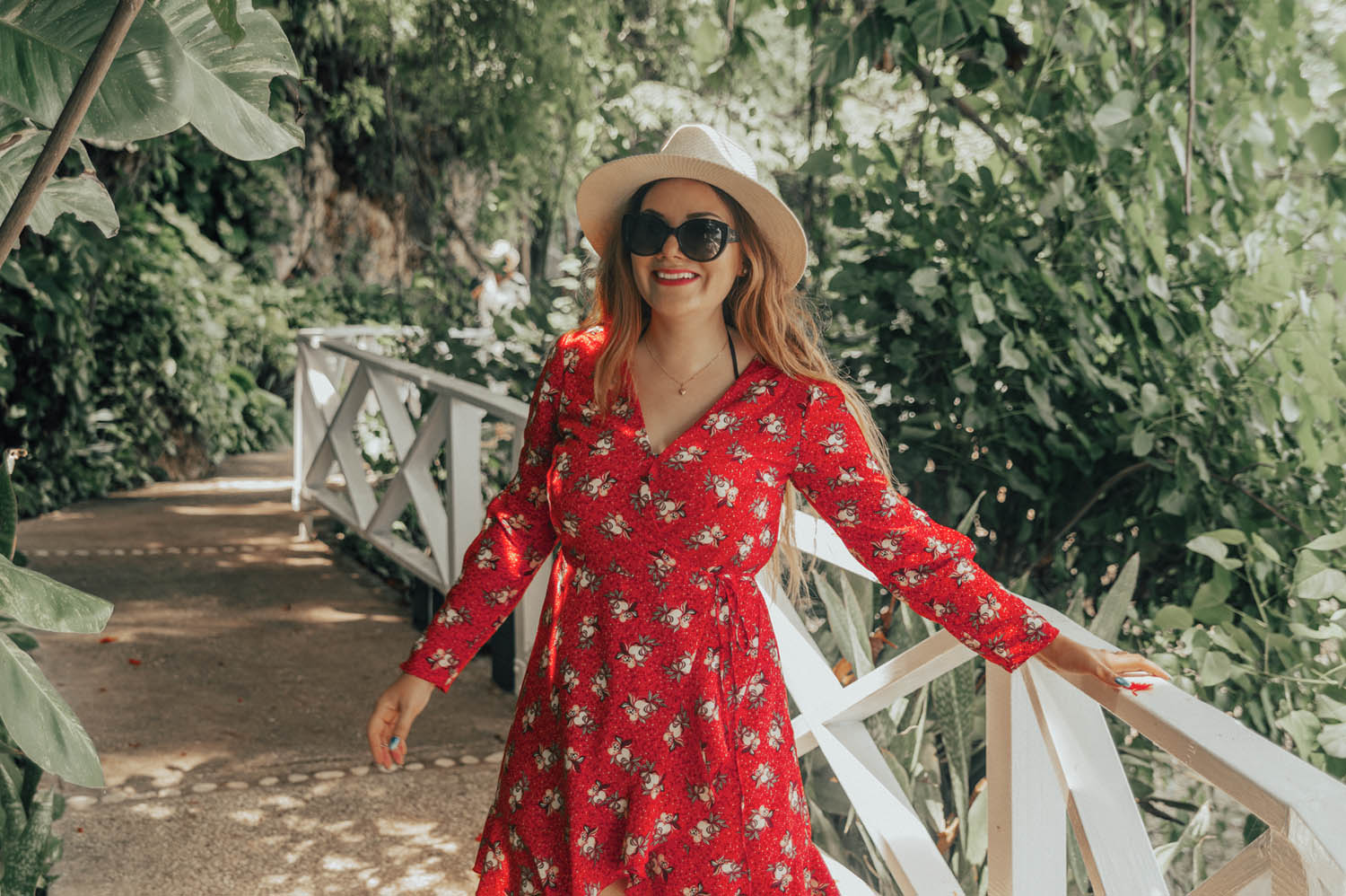 Instagram Hat & Colorful Dress Outfit