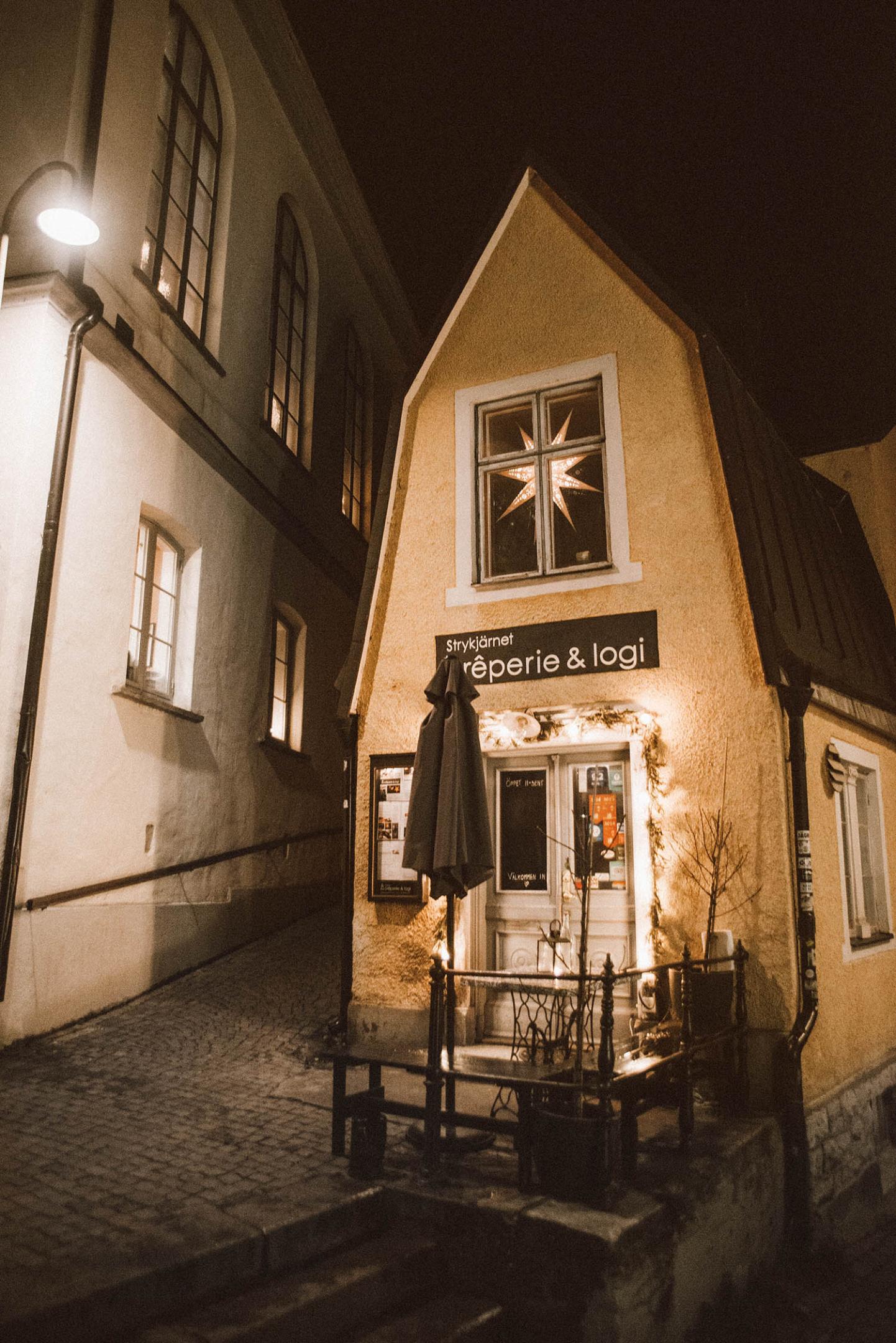 Cute house and cozy street in Visby