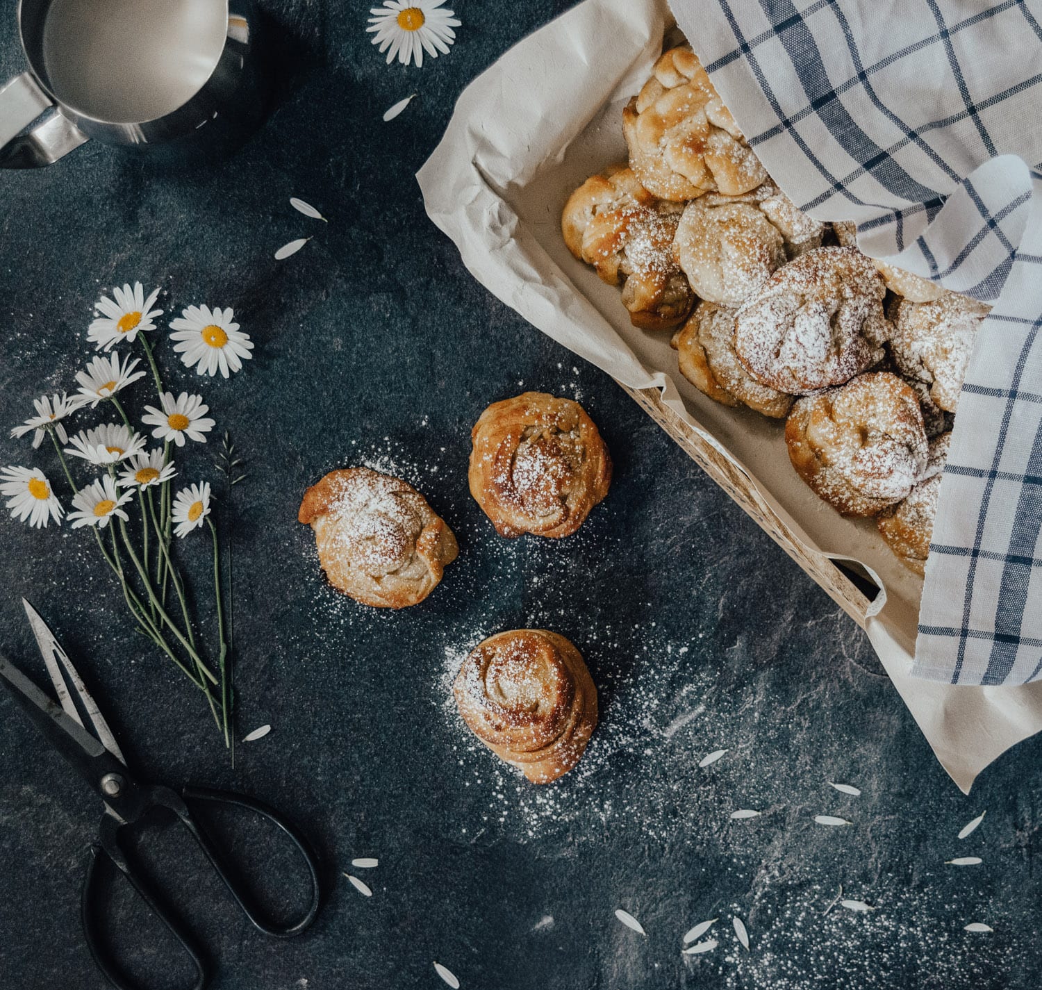 Recipe: Vegan Swedish Cardamom Rolls