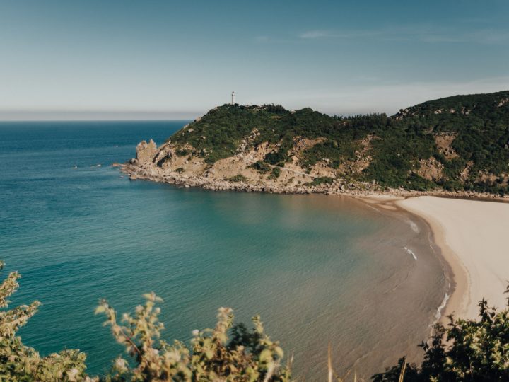 Bai-Mon Beach & Mui Dien Lighthouse