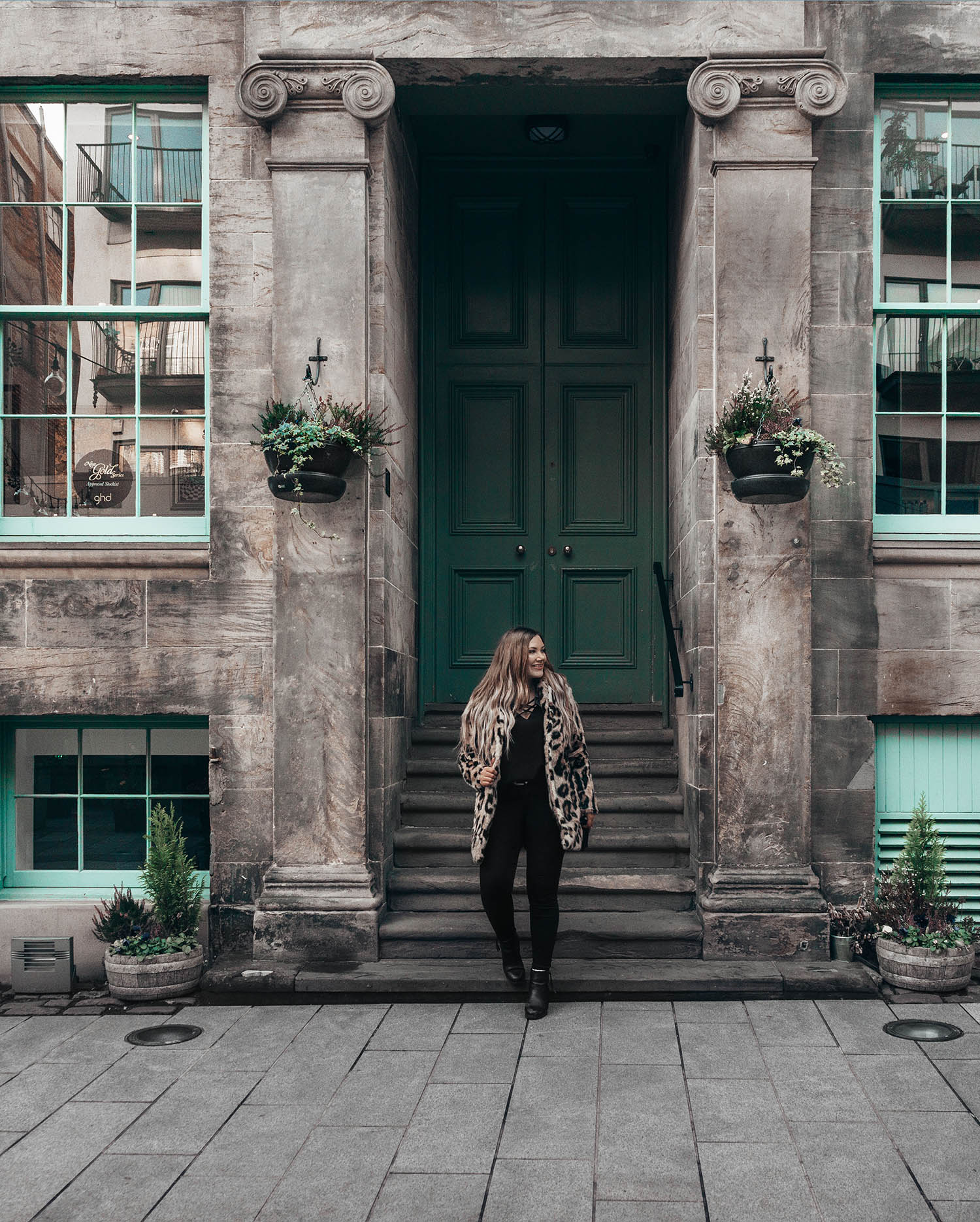 Adaras Glasgow Outfit with leopard coat - outside Cup Tea Rooms in Glasgow, Scotland