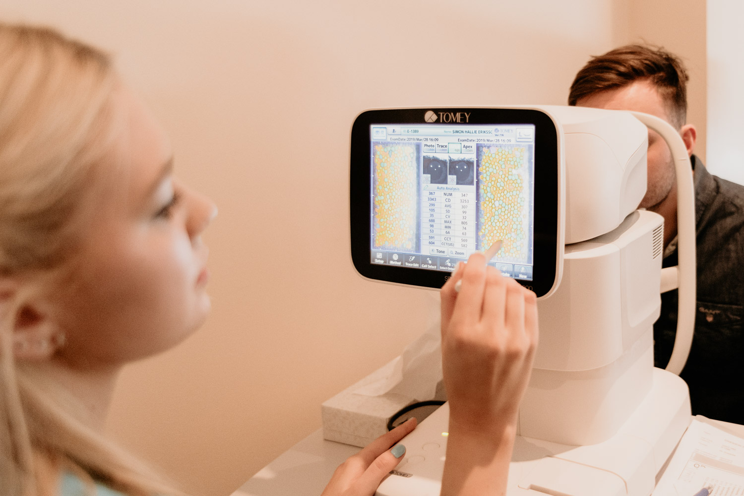 Test to measure eyes before ICL procedure