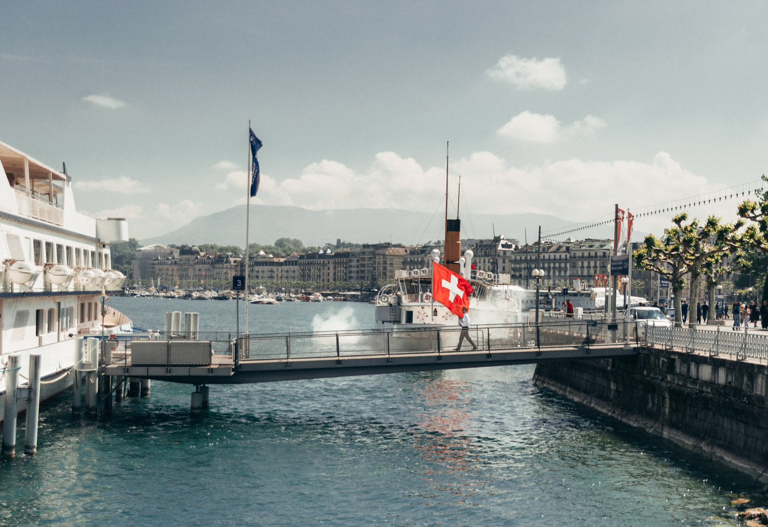 Travel Guide to Geneva, Switzerland