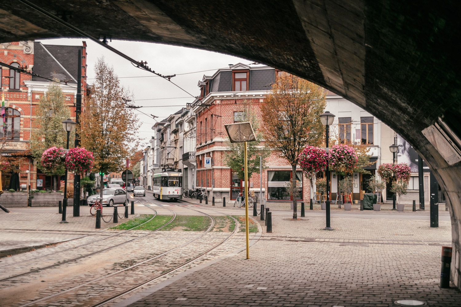 Belgium, Flanders, Antwerp (Antwerpen), cafe of the trendy Verso