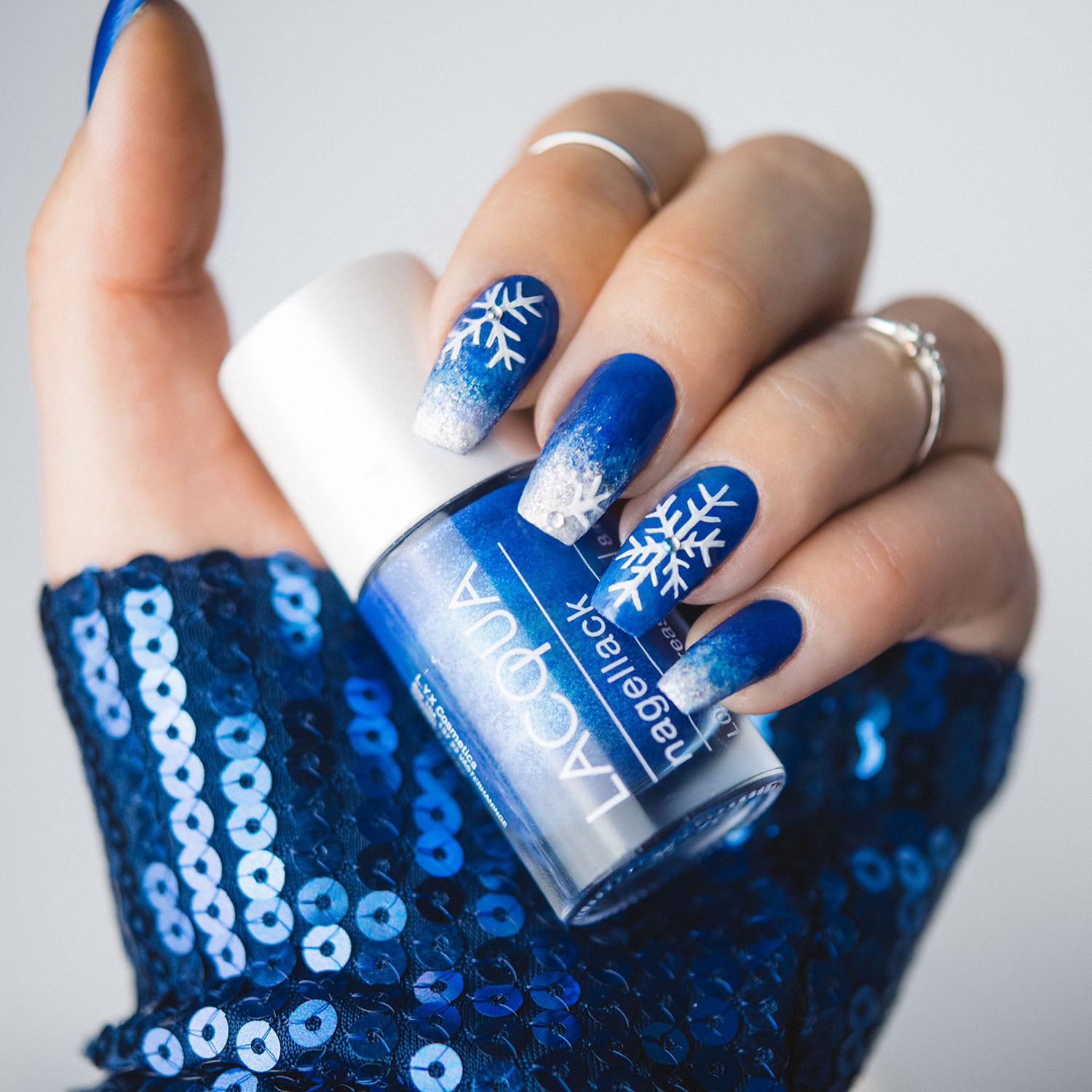Blue & White Ombre Nails with Snowflakes