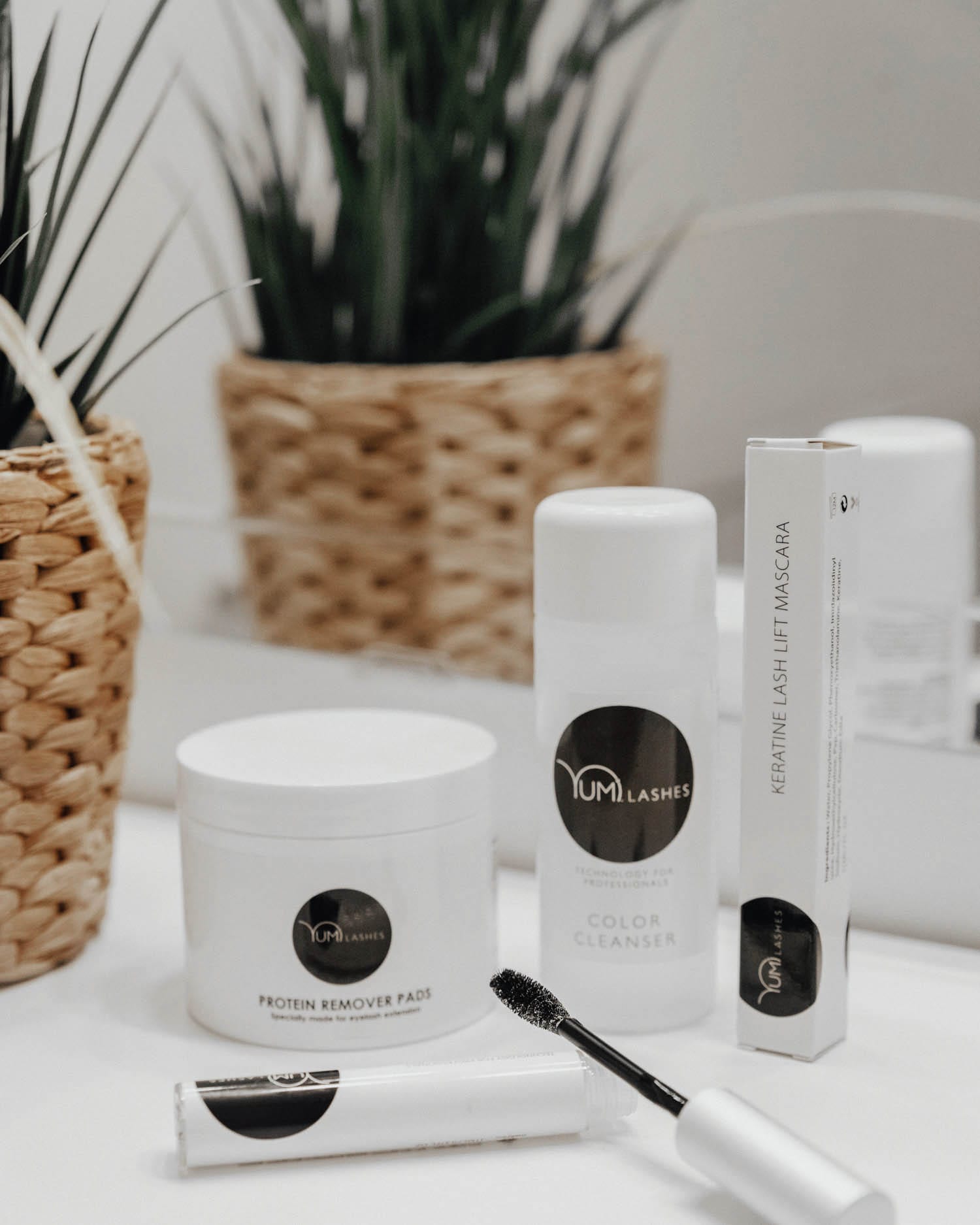 Yumi Lashes All You Need to Know About The Keratin Lash Lift • ADARAS