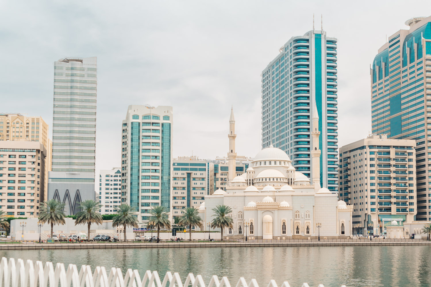 оаэ sharjah